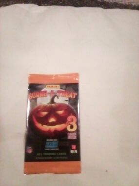 Panini NFL Score Trick-or-Treat Trading Cards Pack - Orange and Black